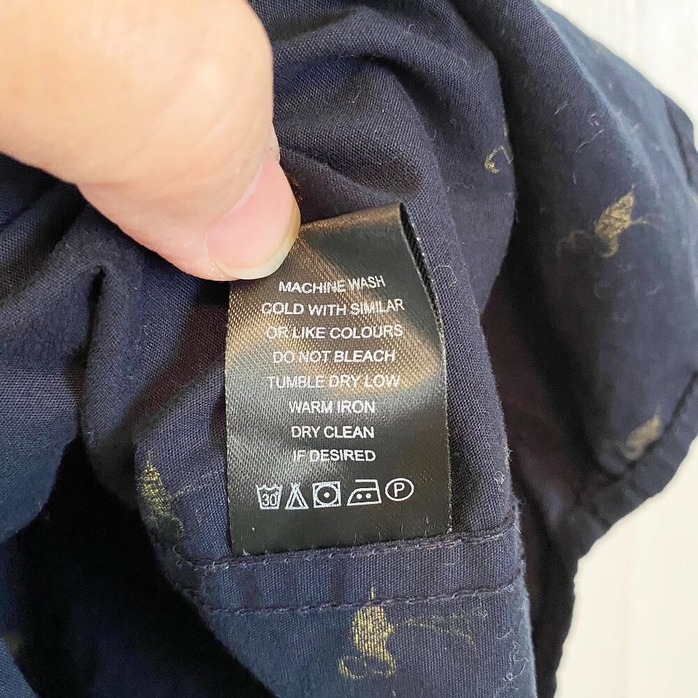 Men's Short Sleeve Collar Shirt, 100% Cotton, Navy with Flamingos, size Med - Picture 7 of 7